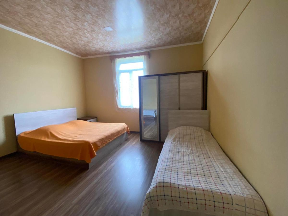 Natia Guest House Кобулети Екстериор снимка