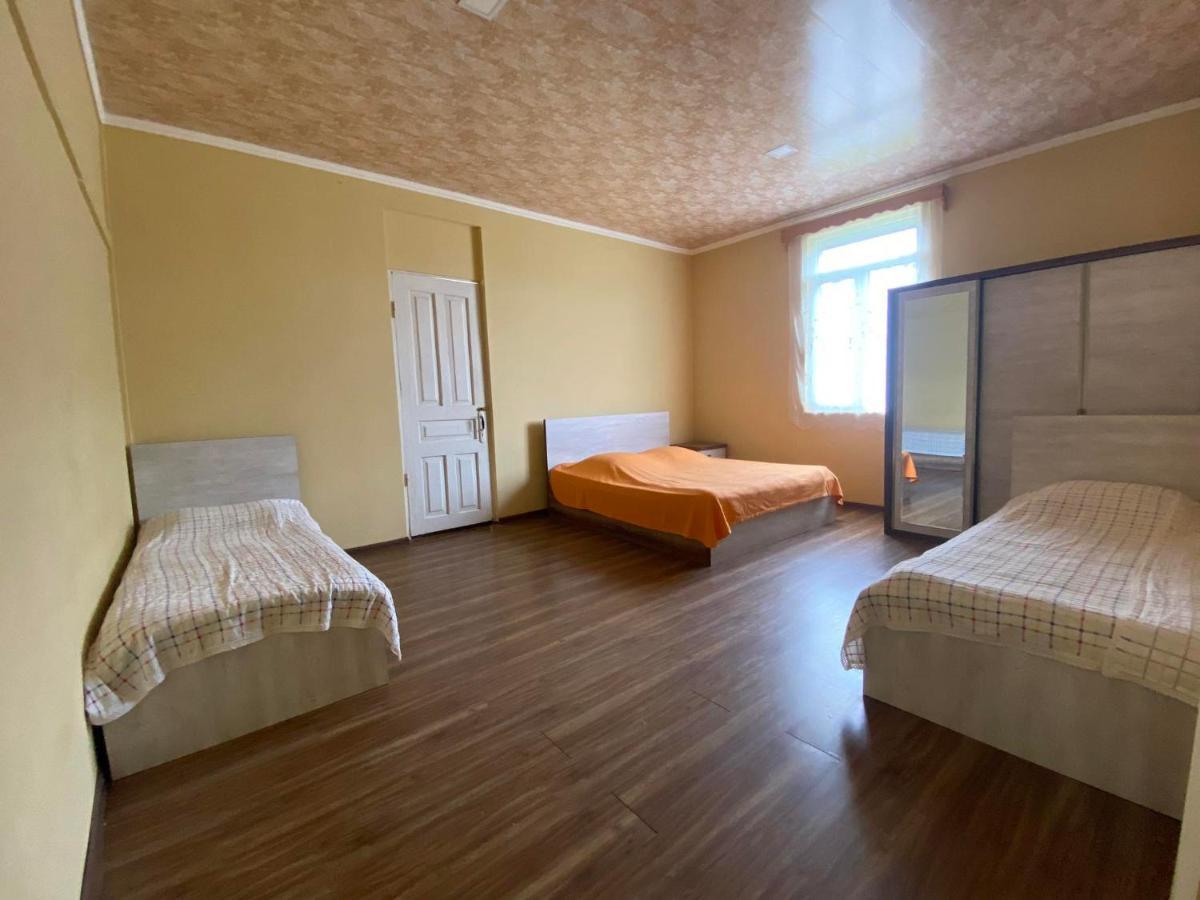 Natia Guest House Кобулети Екстериор снимка