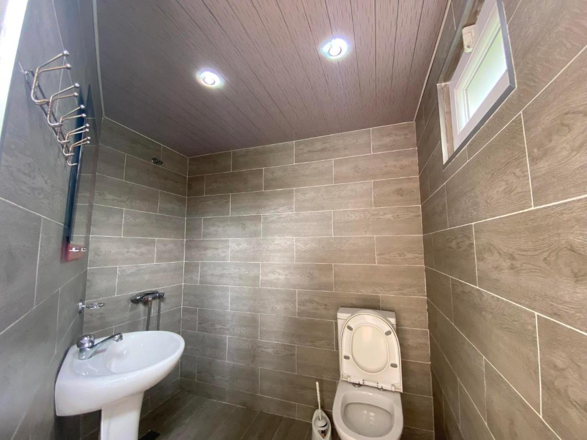 Natia Guest House Кобулети Екстериор снимка